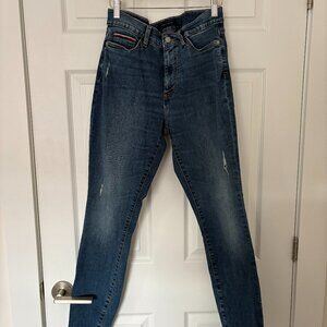 Tommy Hilfiger High Rise Curve Distressed Skinny Jeans, Dark Blue, Size 8/29W